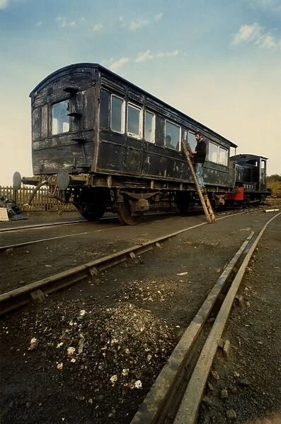 Engineer Ian Cowan takes a look at the rare Victorian saloon carriage on 1st October 1990