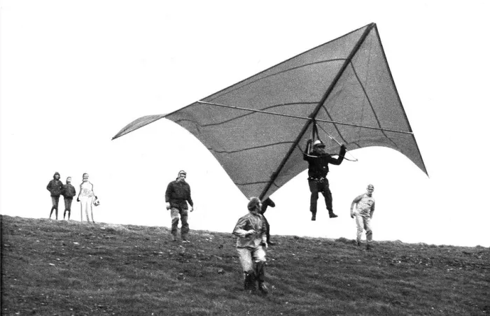 Framed Print : Six engineers from the British Gas Research Corporation built this hang glider from plans