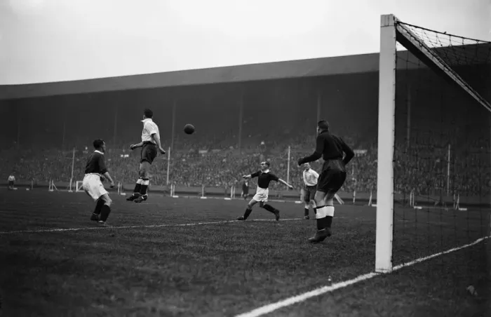 Framed Print : England 3-0 Scotland, Home International Championship match at Wembley Stadium Framed Print : England 3-0 Scotland, Home International Championship match at Wembley Stadium