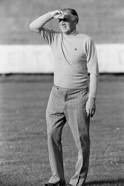 England caretaker manager Joe Mercer pictured during a training session in Leipzig ahead