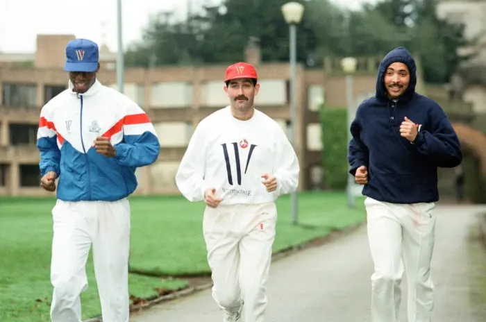 Framed Print : England cricketers Chris Lewis, Graham Gooch and Phil DeFreitas training