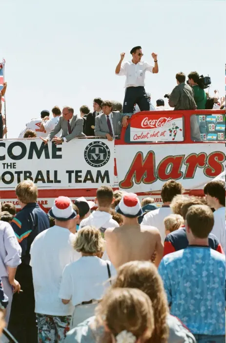 Framed Print : The England football team arrive at Luton airport after returning from the World Cup Framed Print : The England football team arrive at Luton airport after returning from the World Cup