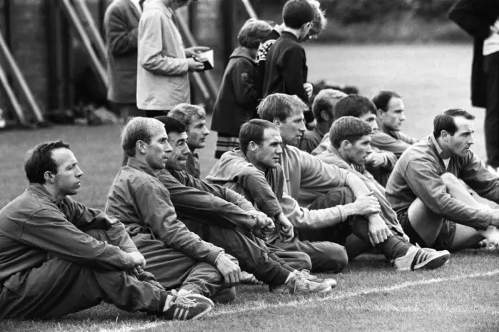 Framed Print : The England football team spend the afternoon training at the Arsenal practice field Framed Print : The England football team spend the afternoon training at the Arsenal practice field