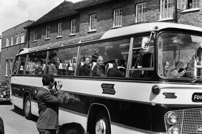 Framed Print : The England football team travel to Wembley Stadium from Hendon Hall hotel for the World Framed Print : The England football team travel to Wembley Stadium from Hendon Hall hotel for the World