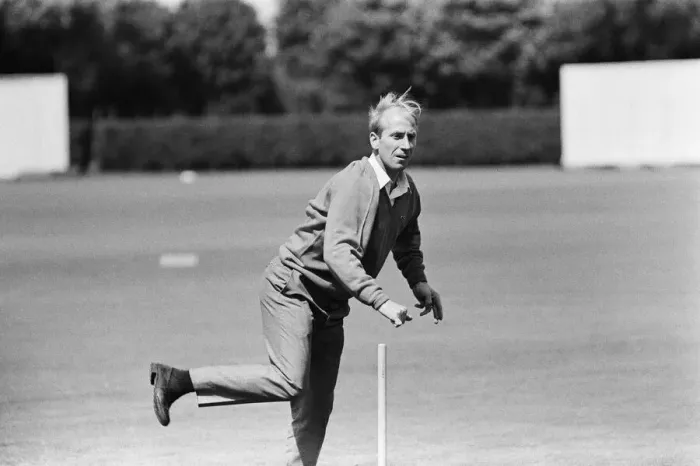 Framed Print : England footballer Bobby Charlton relaxes with a game of cricket the day before taking