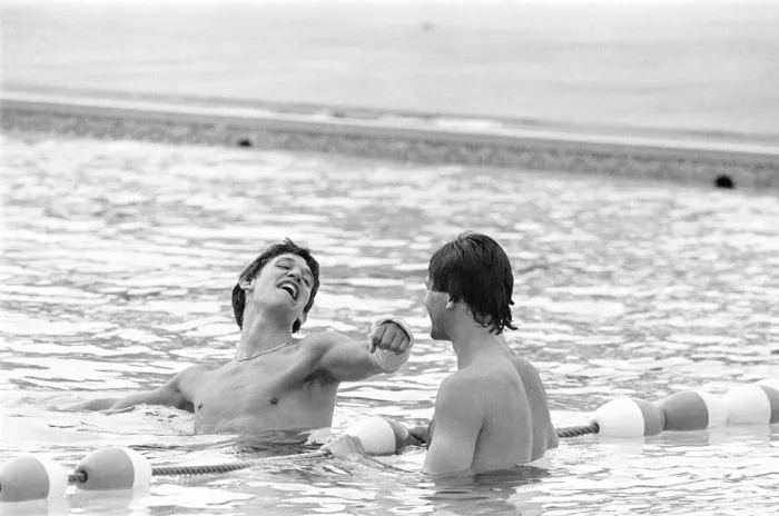 Framed Print : England footballers Gary Lineker and Bryan Robson in the swimming pool at the Cima Club Framed Print : England footballers Gary Lineker and Bryan Robson in the swimming pool at the Cima Club
