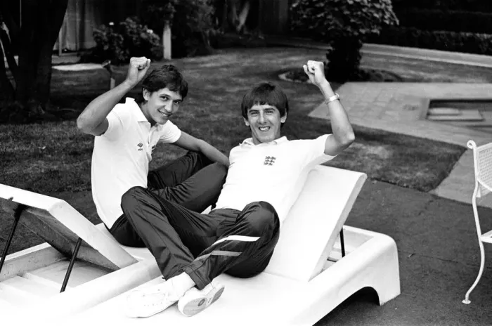 Framed Print : England footballers Gary Lineker (left) and Peter Beardsley at the team base in Mexico Framed Print : England footballers Gary Lineker (left) and Peter Beardsley at the team base in Mexico