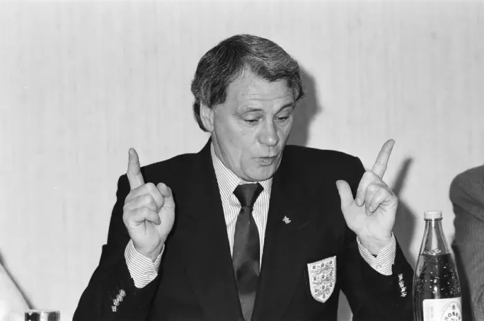 Framed Print : England manager Bobby Robson speaks during an England press conference Framed Print : England manager Bobby Robson speaks during an England press conference
