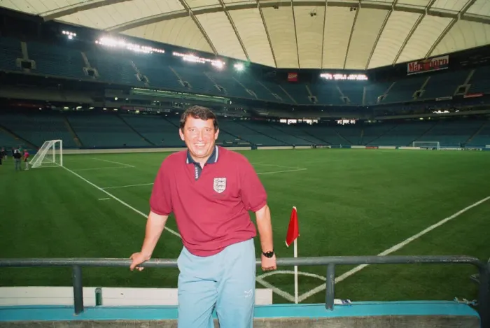 Framed Print : England manager Graham Taylor poses during Englands tour of the USA. June 1993 Framed Print : England manager Graham Taylor poses during Englands tour of the USA. June 1993