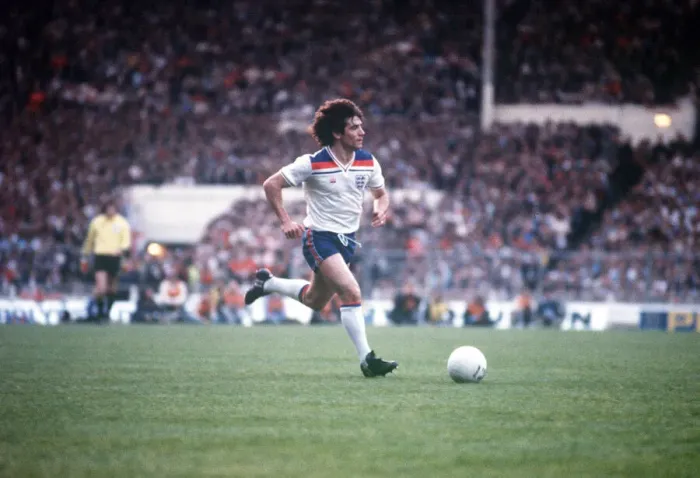 Framed Print : England v Argentina May 1980 Kevin Keegan CL13 649 MSI Mirrorpix Framed Print : England v Argentina May 1980 Kevin Keegan CL13 649 MSI Mirrorpix