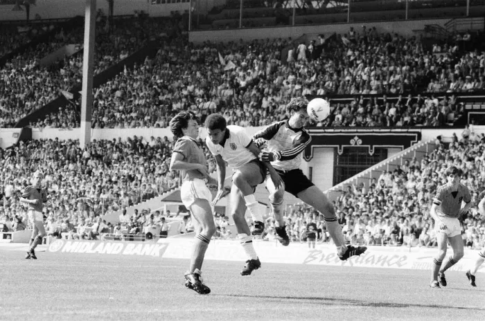 Framed Print : England v Netherlands Schoolboy International at Wembley Stadium, Saturday 9th June 1984