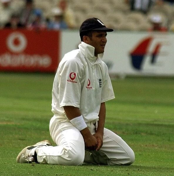 England v New Zealand Cricket Third Test August 1999 Mark Butcher sits on pitch in