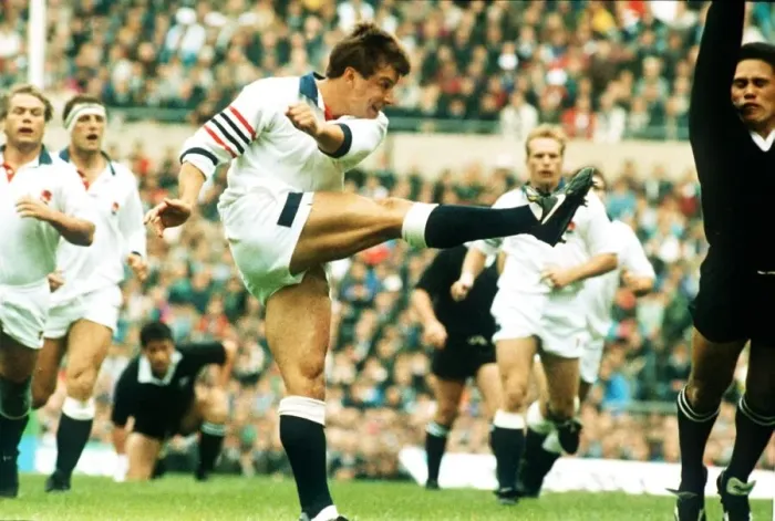 Framed Print : England v New Zealand Rugby Union World Cup 1991 Rob Andrew drop kicks the ball Framed Print : England v New Zealand Rugby Union World Cup 1991 Rob Andrew drop kicks the ball