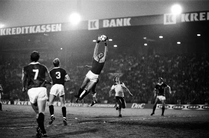 Framed Print : England V Norway, World Cup Qualifying match. Ullevaal Stadium in Oslo, Norway Framed Print : England V Norway, World Cup Qualifying match. Ullevaal Stadium in Oslo, Norway