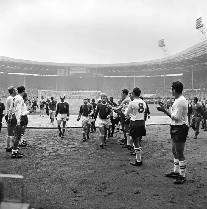 Framed Print : England v Rest of the World football match at Wembley stadium to celebrate 100 years of Framed Print : England v Rest of the World football match at Wembley stadium to celebrate 100 years of