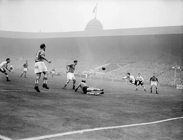 England v Rest of the World at Wembley. Stan Mortensen 21 October 1953