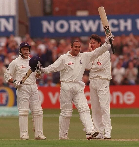 England v South Africa 5TH Test Headingley Aug 1998 Mark Butcher celebrating