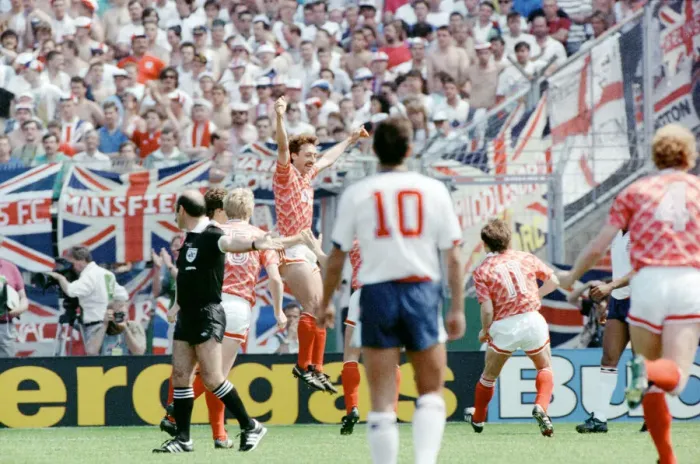 Framed Print : England v Soviet Union 1-3 1988 European Championships, Hanover Germany Group Match B