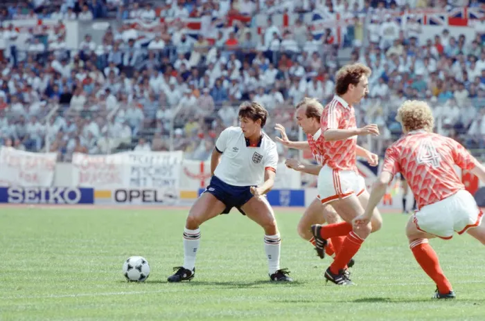 Framed Print : England v Soviet Union 1-3 1988 European Championships, Hanover Germany Group Match B Framed Print : England v Soviet Union 1-3 1988 European Championships, Hanover Germany Group Match B