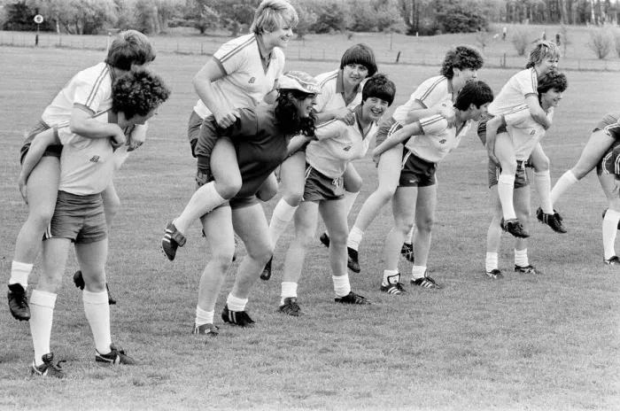 Framed Print : England Womens Football Team, pictured during training session, 25th May 1984