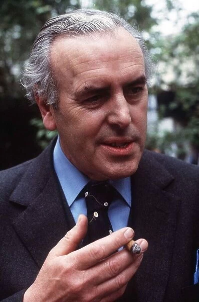 English actor George Cole who stars in the television series 'Minder'dbase MSI