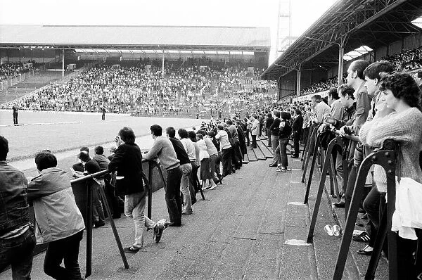 English Div 1. Wolverhampton Waderers 0 v. Ipswich 3 21st April 1984