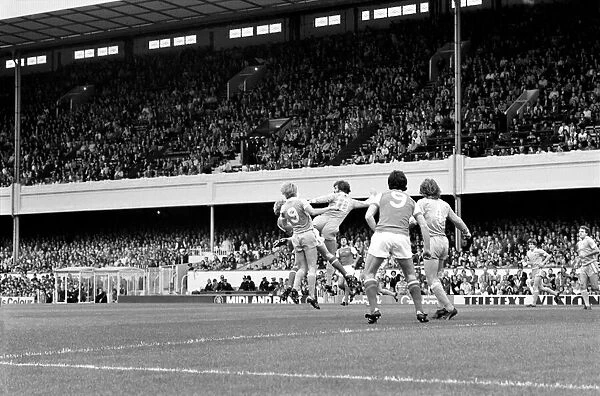 English Division 1. Arsenal 2 v. Stoke 0. September 1980 LF04-25-060