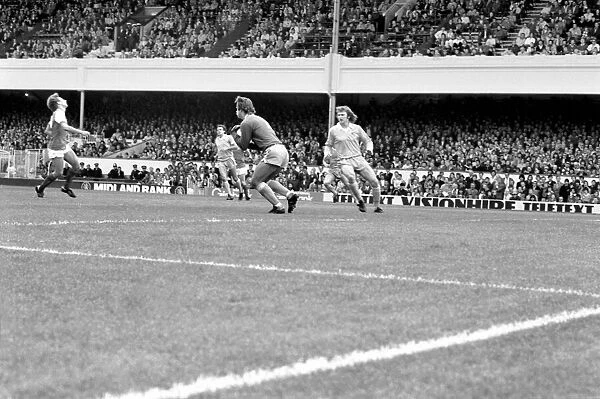 English Division 1. Arsenal 2 v. Stoke 0. September 1980 LF04-25-058