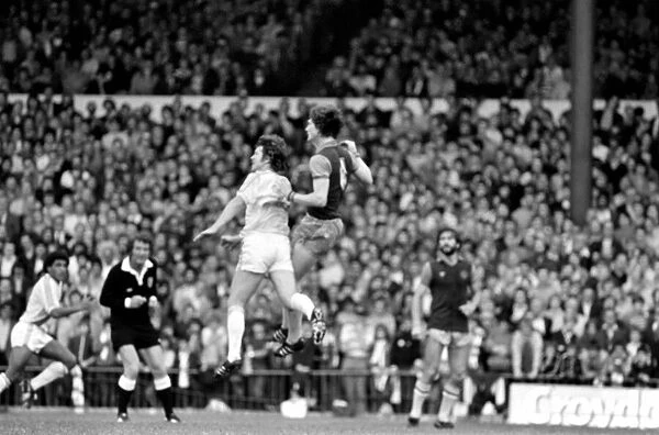 English Division 1. Crystal Palace 0 v. Aston Villa 1. September 1980 LF04-34-077