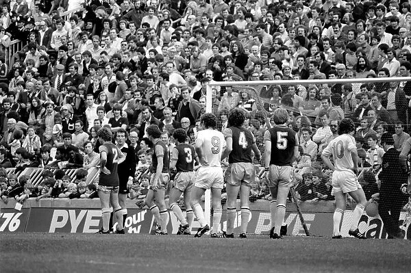 English Division 1. Crystal Palace 0 v. Aston Villa 1. September 1980 LF04-34-011