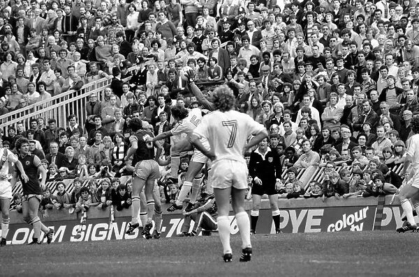 English Division 1. Crystal Palace 0 v. Aston Villa 1. September 1980 LF04-34-067