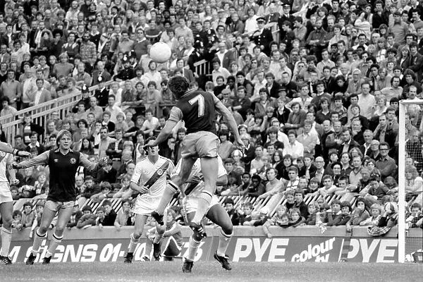 English Division 1. Crystal Palace 0 v. Aston Villa 1. September 1980 LF04-34-037