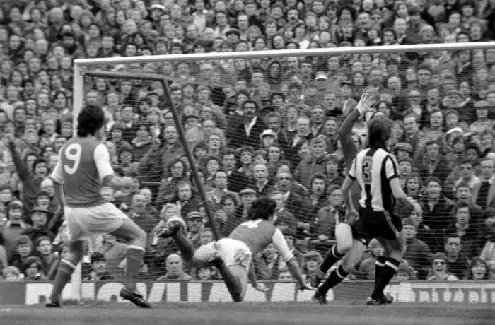 Framed Print : English Division 1 Football. Arsenal 1 v. West Bromwich Albion 1. April 1980 LF03-04-099