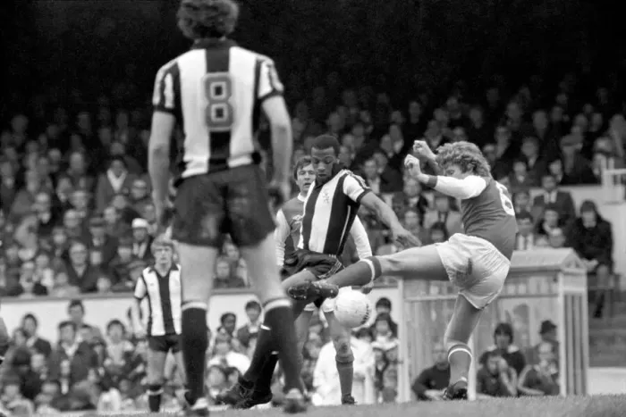 Framed Print : English Division 1 Football. Arsenal 1 v. West Bromwich Albion 1. April 1980 LF03-04-072 Framed Print : English Division 1 Football. Arsenal 1 v. West Bromwich Albion 1. April 1980 LF03-04-072
