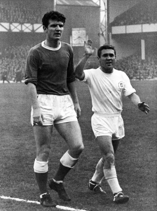 Framed Print : English Division 1 match Everton 0 -1 Leeds at Goodison Park. With the clock at 3 Framed Print : English Division 1 match Everton 0 -1 Leeds at Goodison Park. With the clock at 3