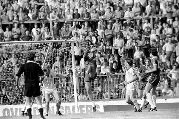 English Division 2. Chelsea 0 v. West Ham 1. September 1980 LF04-22-078