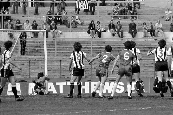 English Division 2 football. Chelsea 1 v. Notts County 0. April 1980 LF03-01-057