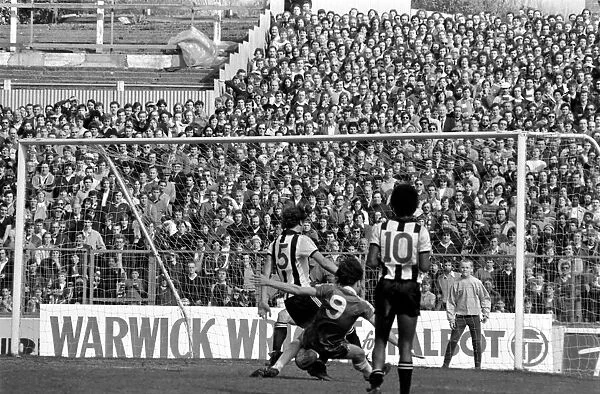 English Division 2 football. Chelsea 1 v. Notts County 0. April 1980 LF03-01-111