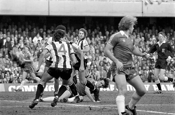 English Division 2 football. Chelsea 1 v. Notts County 0. April 1980 LF03-01-007