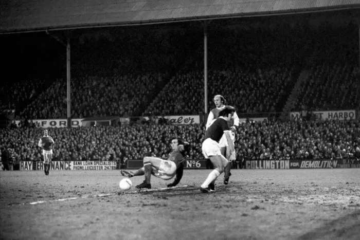 Framed Print : English FA Cup Fifth Round Replay Leicester City 1 v Arsenal 1 Action Framed Print : English FA Cup Fifth Round Replay Leicester City 1 v Arsenal 1 Action