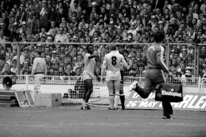 Framed Print : English FA Cup Final at Wembley Stadium. Tottenham Hotspur 1 v Queens Park Rangers 1