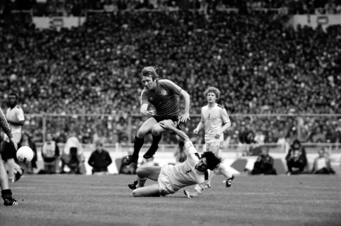 Framed Print : English FA Cup Final at Wembley Stadium. Tottenham Hotspur 1 v Queens Park Rangers 1