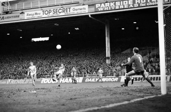 Framed Print : English FA Cup fourth round match at Maine Road. Manchester City 1 v Coventry City 3 Framed Print : English FA Cup fourth round match at Maine Road. Manchester City 1 v Coventry City 3