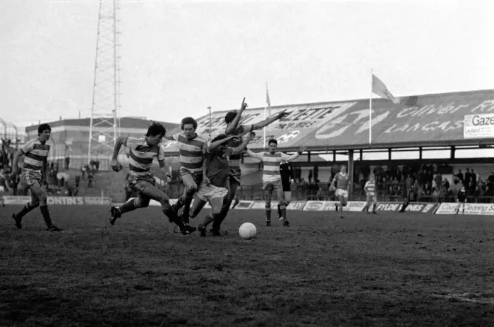 Framed Print : English FA Cup match. Blackpool 0 v Queens Park Rangers 0. January 1982 MF05-17-010