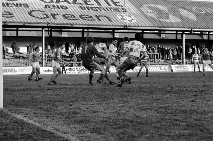 Framed Print : English FA Cup match. Blackpool 0 v Queens Park Rangers 0. January 1982 MF05-17-013