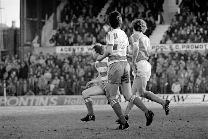 Framed Print : English FA Cup match. Blackpool 0 v Queens Park Rangers 0. January 1982 MF05-17-034 Framed Print : English FA Cup match. Blackpool 0 v Queens Park Rangers 0. January 1982 MF05-17-034