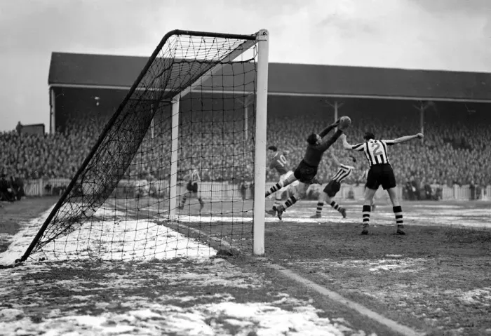 Framed Print : English FA Cup match. Notts County 1 v Chelsea 0. Action from the match Framed Print : English FA Cup match. Notts County 1 v Chelsea 0. Action from the match