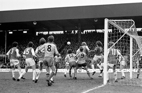 English FA Cup match at Vicarage Road. Watford 1 v Arsenal 2. March 1980 LF02-03-121