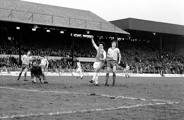 English FA Cup match at Vicarage Road. Watford 1 v Arsenal 2. March 1980 LF02-03-111