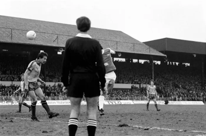 Framed Print : English FA Cup match at Vicarage Road. Watford 1 v Arsenal 2. March 1980 LF02-03-131